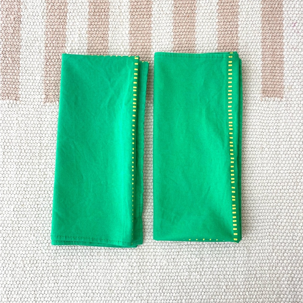 LOVEVERY Set of 2 dining napkins. Montessori.